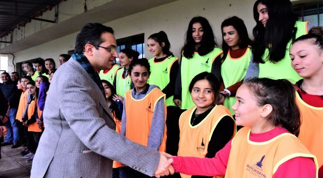 Bornova'nın ilk kadın futbol takımı kuruldu