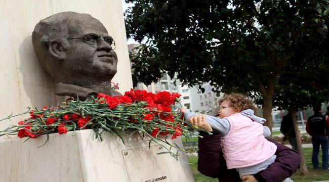 ‘Demokrasi, şimdi ve daima’ 