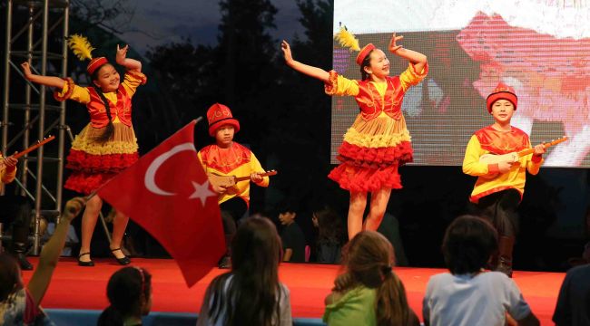 Dünya çocukları Karşıyaka’da buluşuyor!