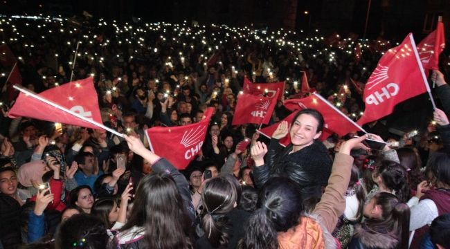 İlk kadın başkan oldu