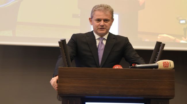 Rol model kadınlar ‘Kadın Zirvesi’nde kürsüde