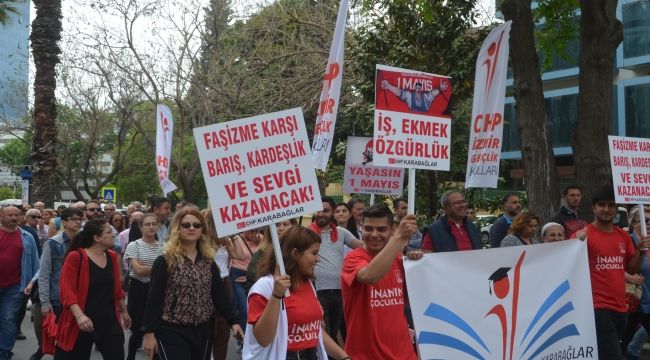 1 Mayıs İzmir'de coşkuyla kutlandı