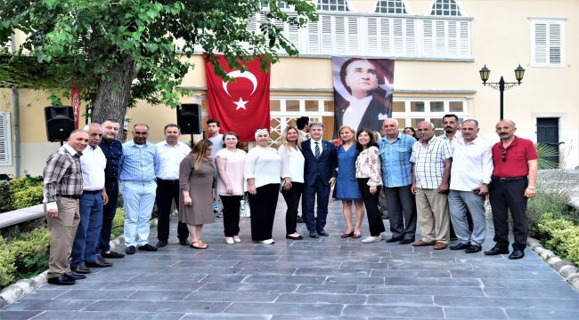 Başkan İduğ, iftarda huzurevi sakinleri ile buluştu