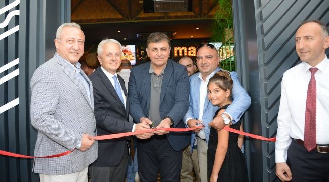 İzmir’den yeni bir burger markası!