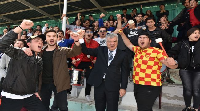 Narlıdere Belediyesi futbol seçmeleri yapacak