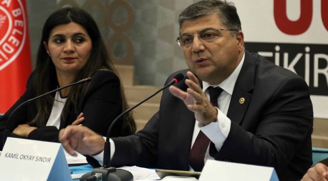 CHP’li Sındır, “Halıcılık sektörü destek bekliyor!”