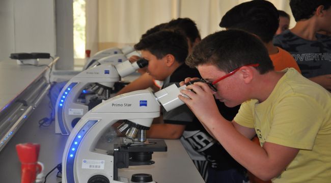 EÜ’de Çocuklar Mikroorganizmaların Dünyasına Giriş Yaptı