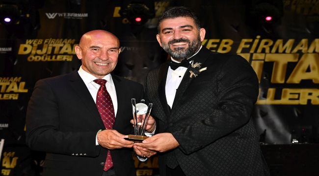 Başkan Soyer’e sosyal medya ödülü