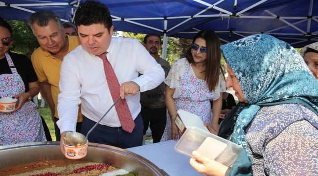 Buca'da aşure bereketi