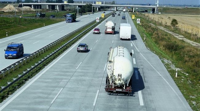 ENSİA'dan beton yollara tam destek