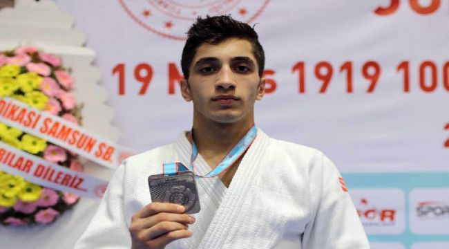 Judo Şampiyonası’nda gümüş madalya