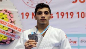 Judo Şampiyonası’nda gümüş madalya