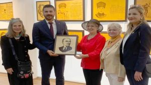 Atatürk Yolunda Cumhuriyet Kadınları 