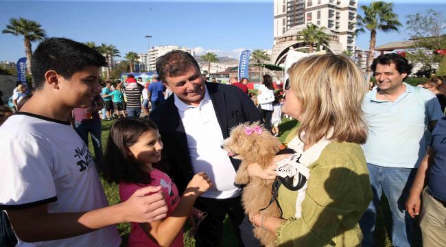 Karşıyaka’da renkli festival!