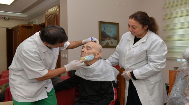 Çiğli Belediyesi’nden kadın ve erkeklere kişisel bakım 