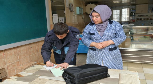 Çiğli’de Okul Kantinlerine denetim artırıldı