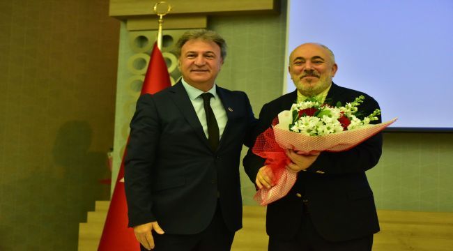 Üniversiteli gençler Bornova için tasarladı