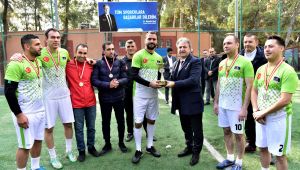 Bornova Belediyesi’nden birimler arası futbol turnuvası