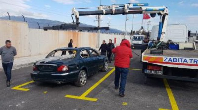 Büyükşehir hurda araçlar için otopark kurdu