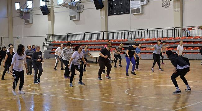 Kadınlara Ücretsiz Zumba Kursu