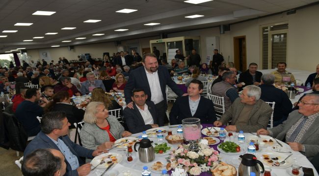 Gümrükçü’den büyük esnaf buluşması 