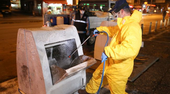 Buca’daki konteynerlere “koronavirüs” ayarı 