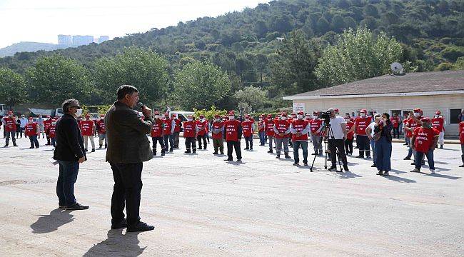 Karşıyaka’da sosyal mesafeli ‘1 Mayıs’ töreni