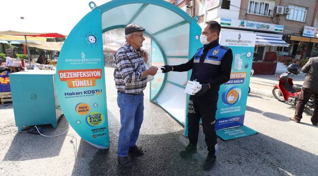 Bergama’da vatandaşa belediyeden 312 bin adet maske ve kolonya