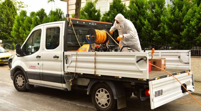 Bornova’da berber, kuaför ve güzellik salonlarına dezenfeksiyon