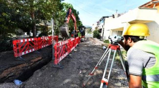 İzmir'de altyapı çalışmalarına bayram molası