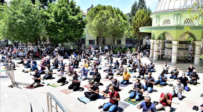 Normalleşme sürecinde ilk Cuma Namazı