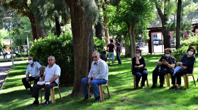 Bornova’nın çınarlarına moral konseri