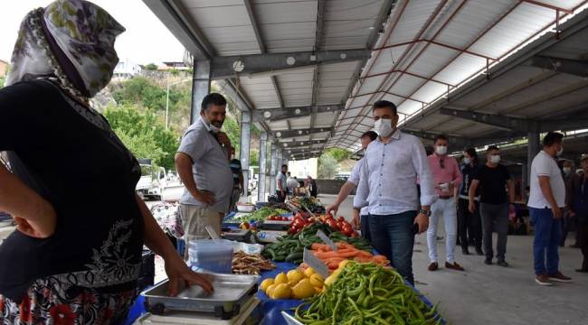 Dikili İkinci Sebze ve Meyve Pazar Yerine Kavuştu