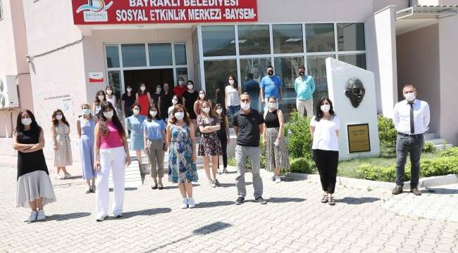 Bayraklı Belediyesinden öğrencilere tercih hizmeti