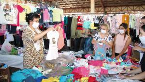 Menderes’te Çocuklar İçin Giysi Kampanyası