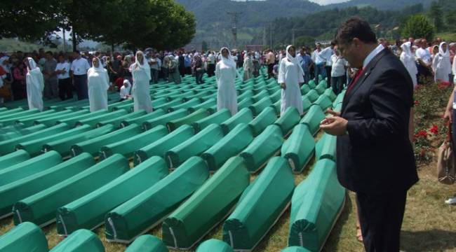 “Srebrenitsa’daki yara kapanmadı, kapanmayacak!”