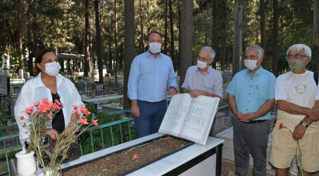 Usta Edebiyatçı Tarık Dursun K. kabri başında anıldı