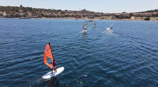 Windsurf Okulu Cunda’da…