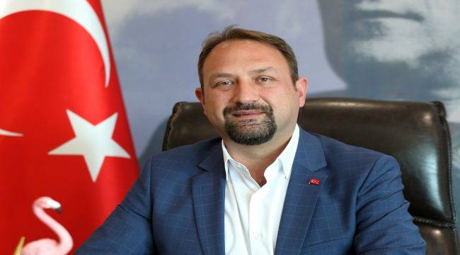 Başkan Gümrükçü: “Aileleri kadar mutluyuz”