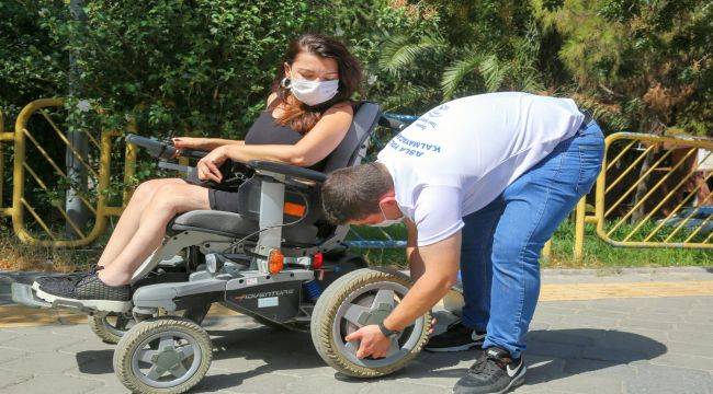 Engellilere “scooter” ile yol yardım desteği