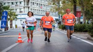 İzmir’de kurtuluş coşkusu maratonla taçlandı