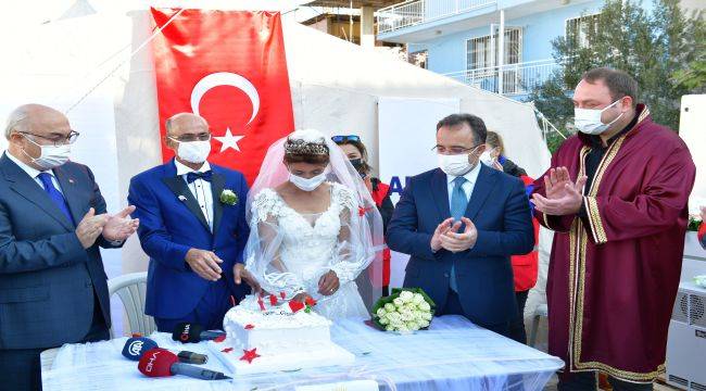 Çadır Kentte Depremzede Çifte Nikah