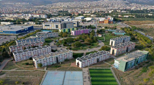 Ege Üniversitesi Depremzedelere Kucak Açtı