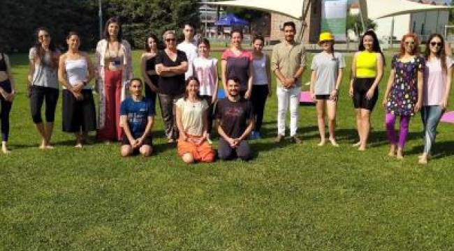 Dünya Yoga Günü etkinliğine büyük ilgi