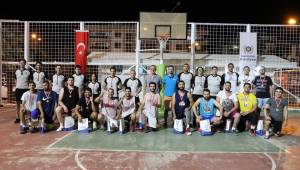 İzmirli basketbolcular Gaziemir’de ter döktü