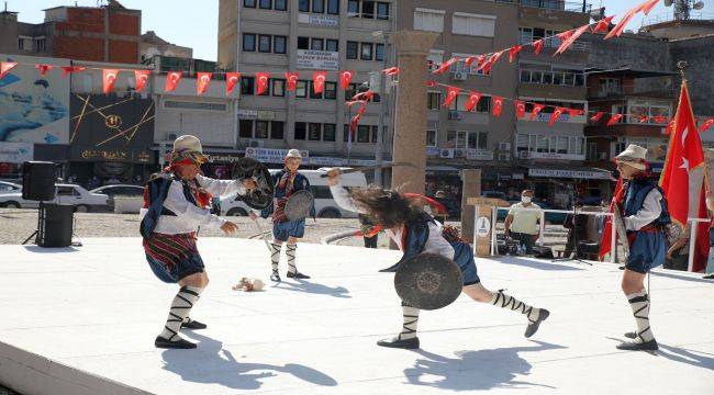 30 Ağustos Zafer Bayramı Bergama'da Törenlerle Kutlandı