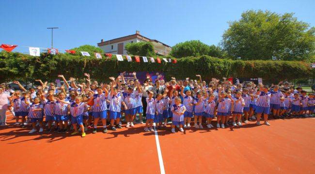 Sporcu Çocuklardan Başkan Sengel'e Teşekkür