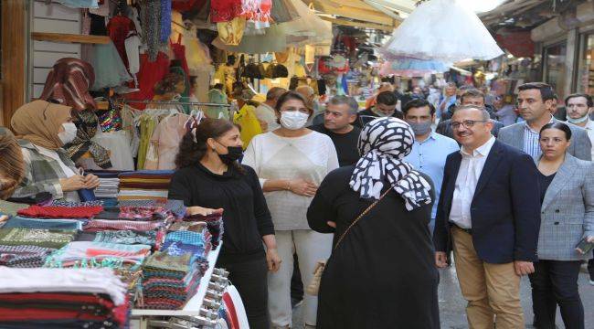 Başkan Sürekli Esnafla Buluştu