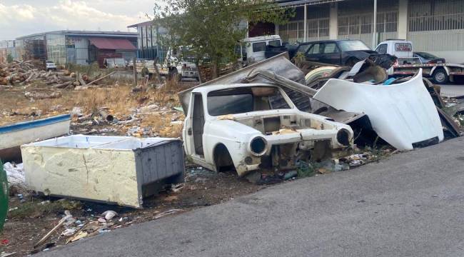 Torbalı’da Sanayi Sitesi Çöplük Oldu