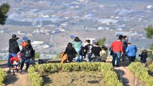 Teleferik Tesisleri Ziyaretçilerine Eşsiz Manzaralar Sunuyor